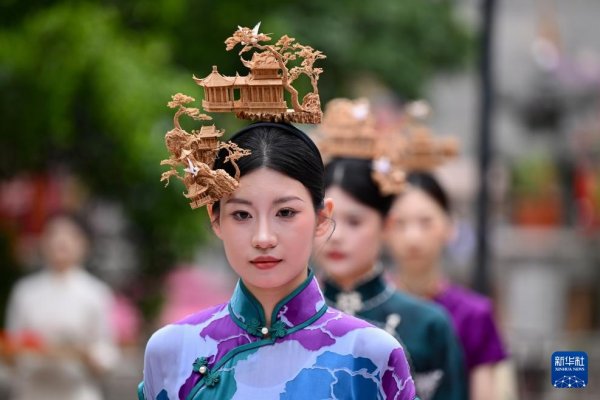 郑州配资网 福建：融入现代生活&#32;非遗正青春